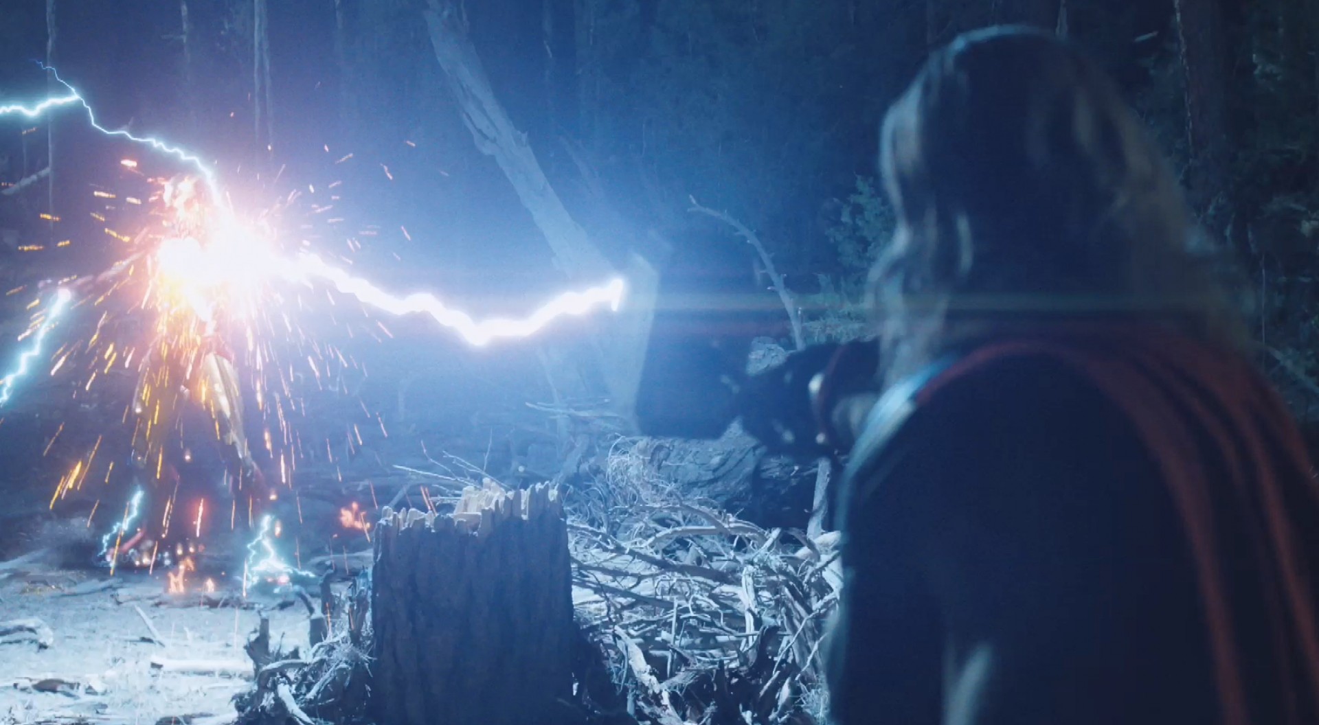 thor-vs-iron-man-in-the-avengers-2012