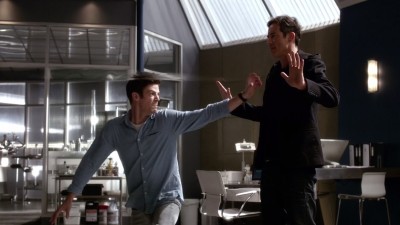 THE FLASH S02E05 The Darkness and the Light