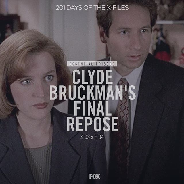 THE X-FILES T03E04 "Clyde Bruckman's Final Repose" | Episodio Esencial