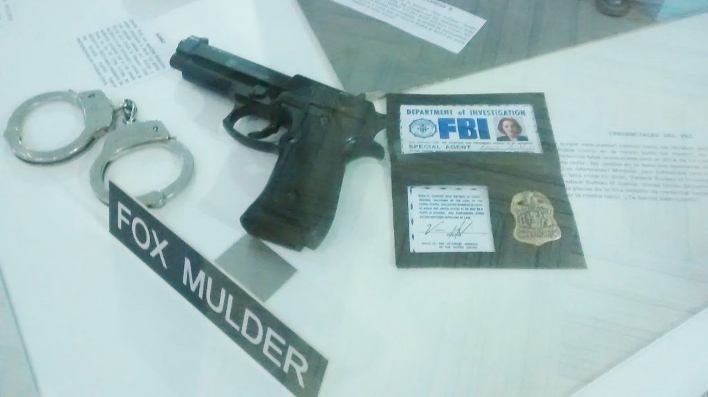 Más utilería, en Expo The X-Files Chile